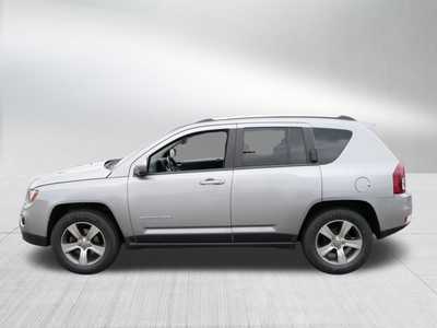 2017 Jeep Compass, $11998. Photo 4