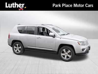 2017 Jeep Compass, $11998. Photo 1