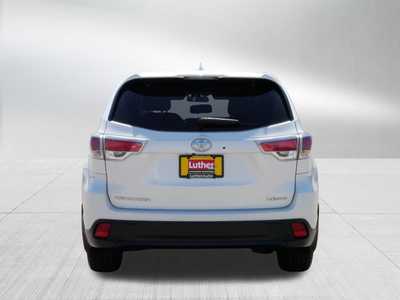 2014 Toyota Highlander, $16498. Photo 6