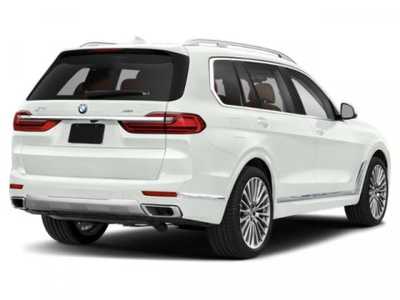 2022 BMW X7, $0. Photo 2