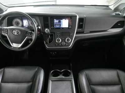 2020 Toyota Sienna, $0. Photo 10