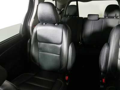 2020 Toyota Sienna, $0. Photo 12