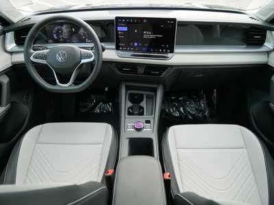 2025 Volkswagen Tiguan, $33198. Photo 10