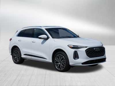 2025 Audi Q5, $58036. Photo 1