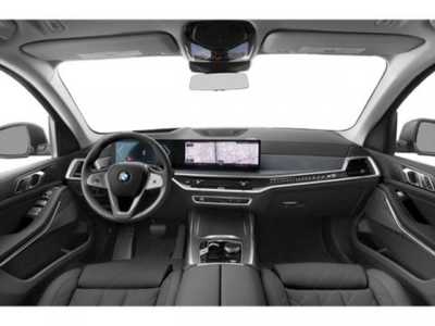 2023 BMW X7, $85000. Photo 11