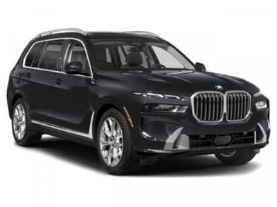 2023 BMW X7, $85000. Photo 9