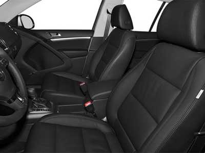 2013 Volkswagen Tiguan, $6998. Photo 11