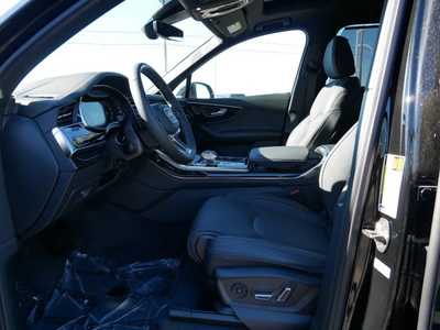 2025 Audi Q7, $0. Photo 4