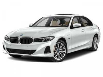 2023 BMW 3 Series, $35000. Photo 4