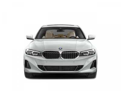2023 BMW 3 Series, $35000. Photo 8