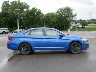 2023 Volkswagen Jetta, $21998. Photo 8
