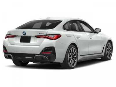 2023 BMW i4, $35000. Photo 2