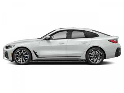 2023 BMW i4, $35000. Photo 3
