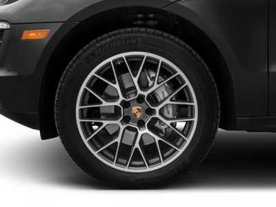 2017 Porsche Macan, $0. Photo 11