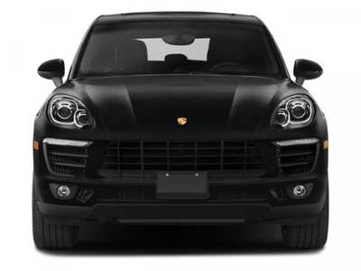 2017 Porsche Macan, $0. Photo 4
