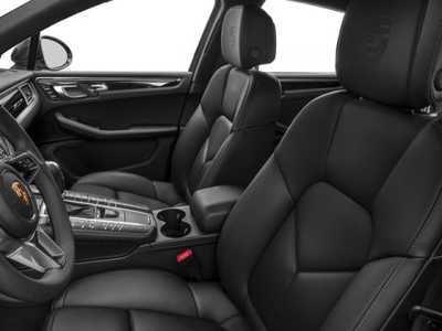 2017 Porsche Macan, $0. Photo 9