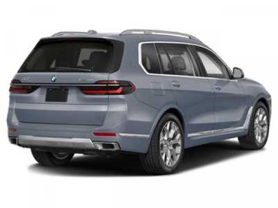 2026 BMW X7, $93625. Photo 2