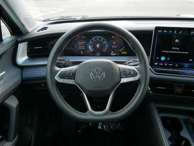 2025 Volkswagen Tiguan, $34916. Photo 12