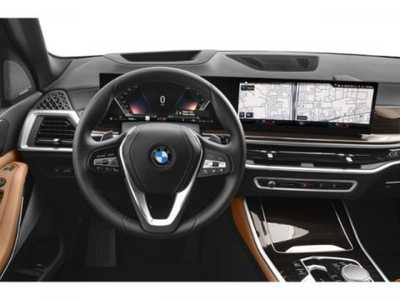 2025 BMW X5, $70000. Photo 10