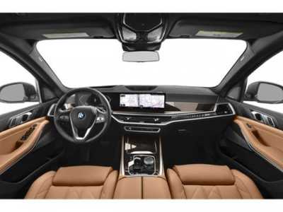 2025 BMW X5, $70000. Photo 11