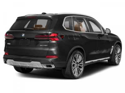 2025 BMW X5, $70000. Photo 2
