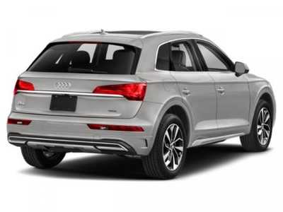 2022 Audi Q5, $35000. Photo 2