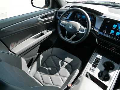 2025 Volkswagen Atlas, $37998. Photo 9