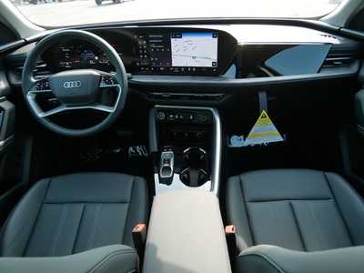 2025 Audi Q5, $59000. Photo 10