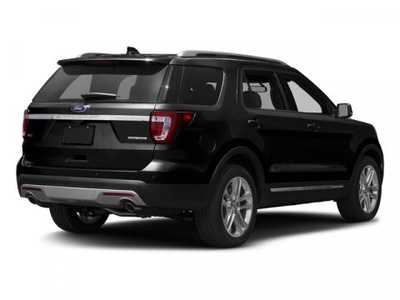 2016 Ford Explorer, $12998. Photo 2