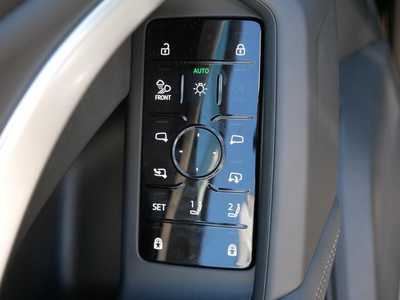2025 Audi Q5, $59390. Photo 9