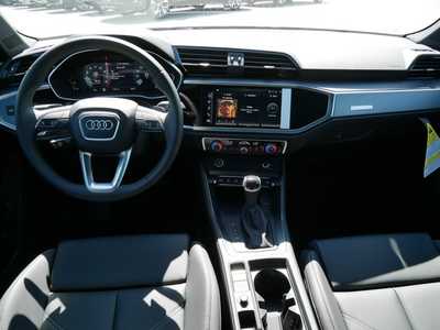 2025 Audi Q3, $43610. Photo 8