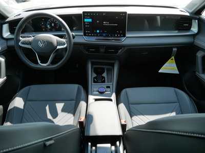 2025 Volkswagen Tiguan, $33198. Photo 10
