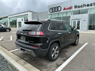 2019 Jeep Cherokee, $20998. Photo 7