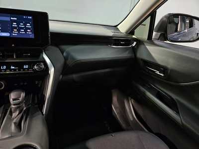 2023 Toyota Venza, $33998. Photo 11