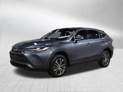 2023 Toyota Venza, $33998. Photo 3