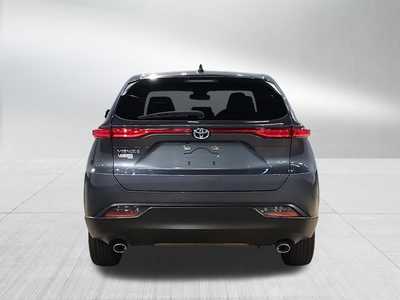 2023 Toyota Venza, $33998. Photo 6
