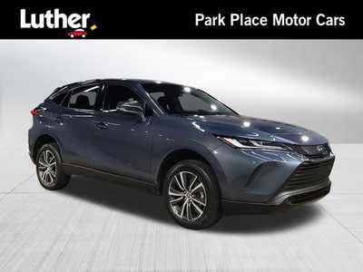 2023 Toyota Venza, $33998. Photo 1