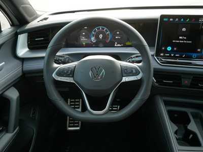 2025 Volkswagen Tiguan, $37486. Photo 12