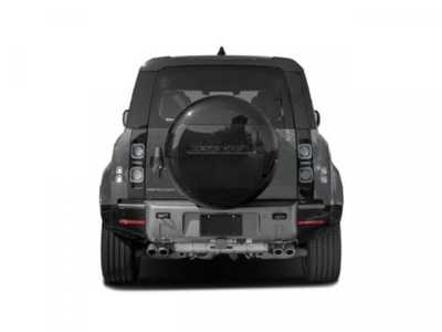 2024 Land Rover Defender, $95000. Photo 5