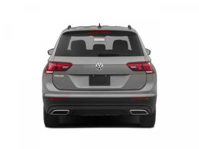 2021 Volkswagen Tiguan, $20998. Photo 8