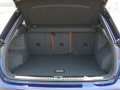 2025 Audi Q3, $46075. Photo 5