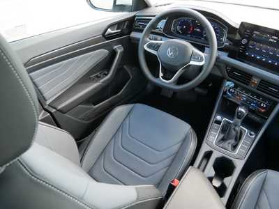 2025 Volkswagen Jetta, $27498. Photo 9