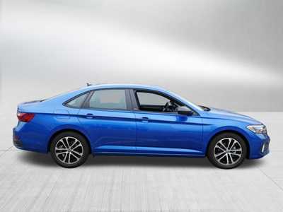 2024 Volkswagen Jetta, $21998. Photo 8