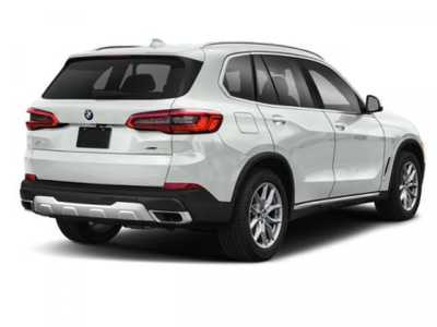 2021 BMW X5, $38498. Photo 2