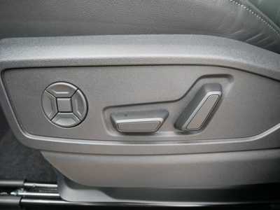 2025 Audi Q5, $59950. Photo 12