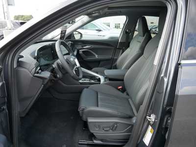 2025 Audi Q5, $59950. Photo 6