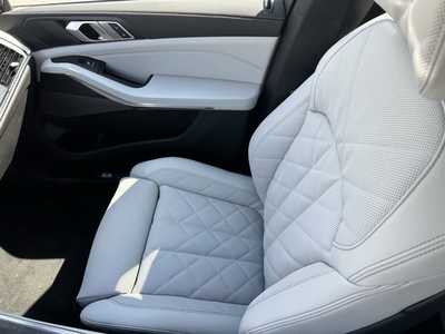 2026 BMW X5, $76820. Photo 11