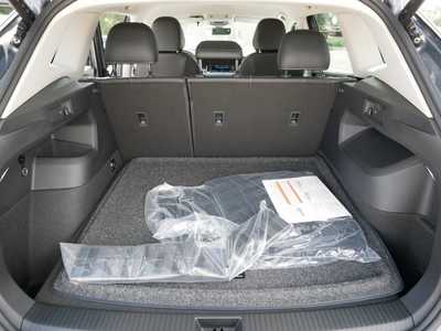 2025 Volkswagen Tiguan, $33208. Photo 7