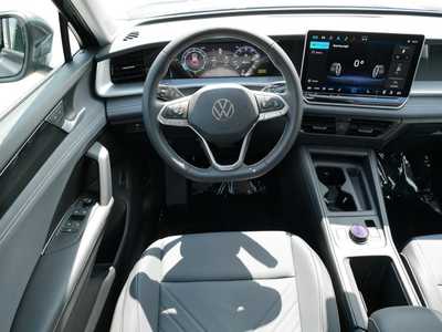 2025 Volkswagen Tiguan, $33208. Photo 8