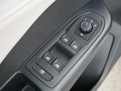 2025 Volkswagen Taos, $31399. Photo 7